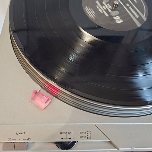 Technics SL-D2 Direct Drive turntable with Ortofon Concorde head used