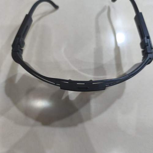 Black sunglasses, like new
