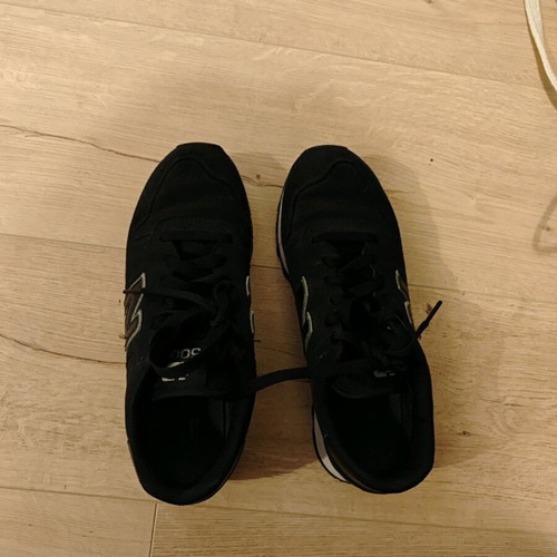 New Balance sneakers like new, black, size 39
