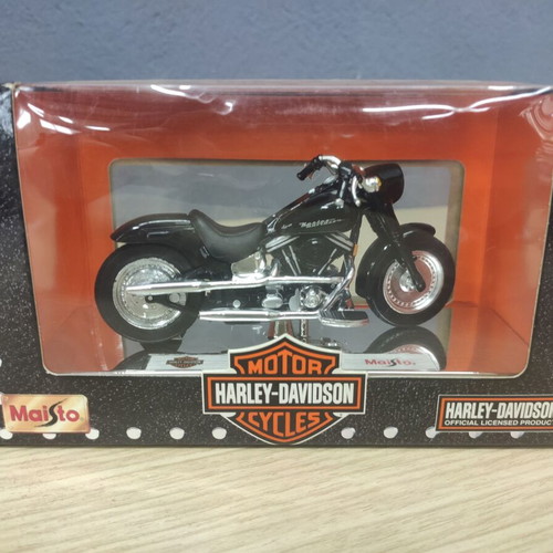 Maisto Harley-Davidson 2000 FLSTF Street Stalker scale 1/18 model