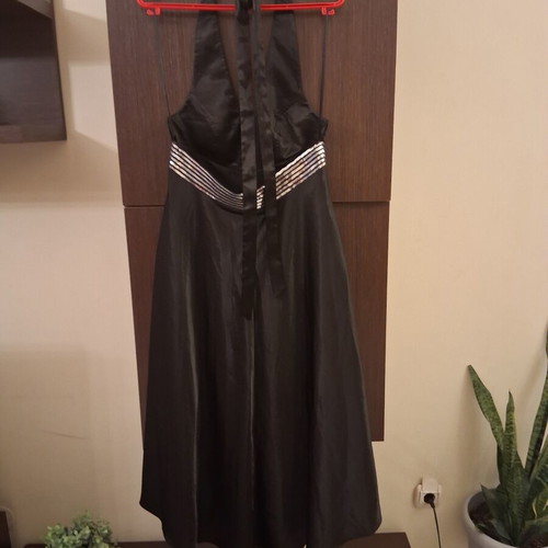 Evening dress size 40 satin texture, like new, black
