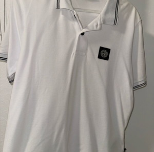 Stone island (polo style)Meet-up or delivery