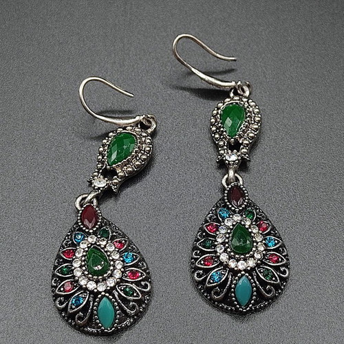 Gianniotika earrings like new, multicolored