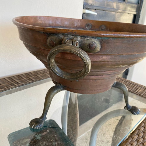 Mangali handmade copper with bronze handles and legs used