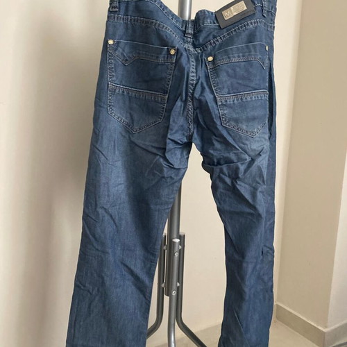 Men's Washed Blue Denim Jeans M&H Jeans W33 L32 Like New