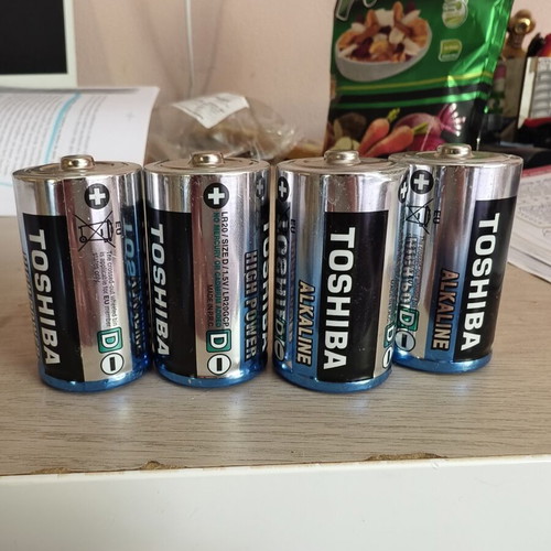 Toshiba Size D Batteries Pack of 4 New