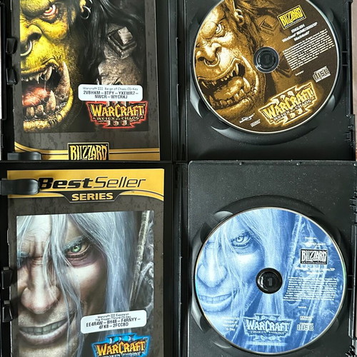 Warcraft 3 Reign of Chaos & Frozen Throne used, collectible