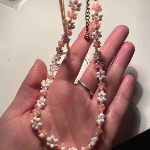 Choker handmade with daisies and steel chain new