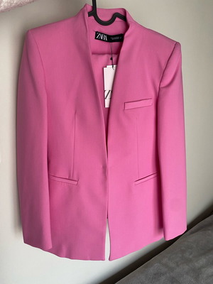 Zara suit set new pink jacket and trousers