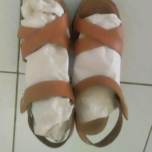 Harris camel leather sandals size 40 used, platform heel