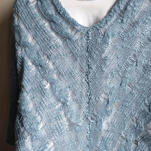 Knitted spiderweb blouse like new, medium blue