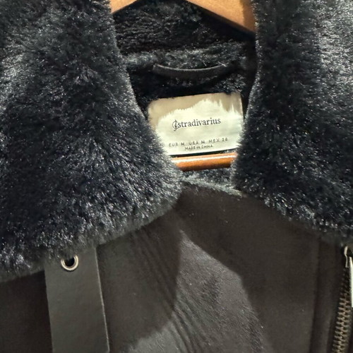 Stradivarius biker coat new, black with fur size M