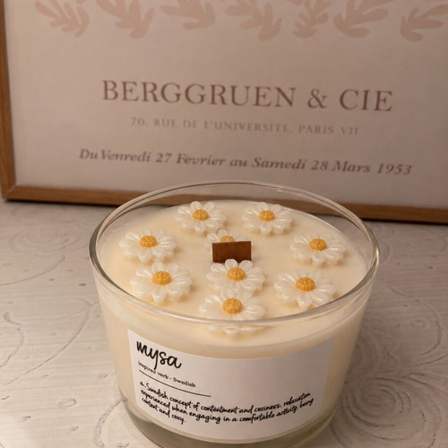 White Blossom Soy Candle Handmade, scented Petit Beurre Biscuit