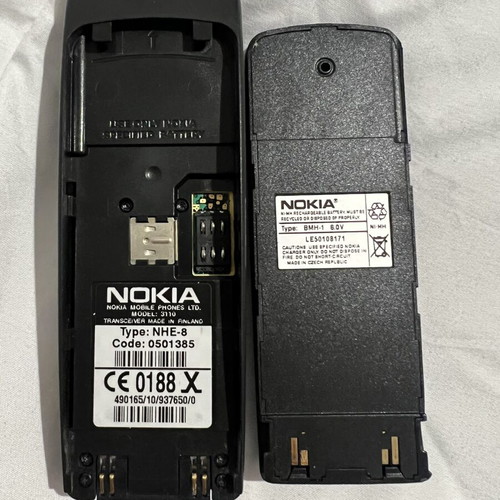 Nokia 3110 phone like new with original battery black