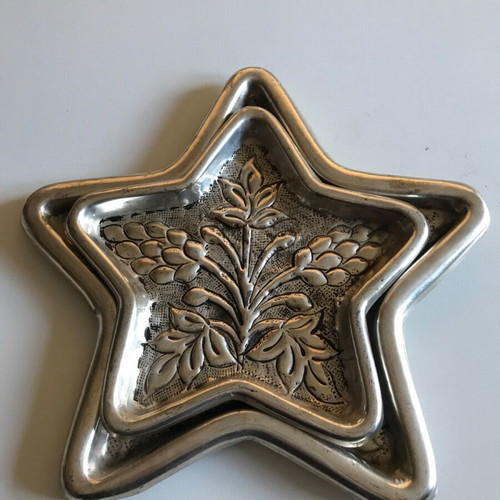 Silver star-shaped carved coasters set of 2 like new
