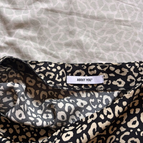 Long skirt satin fabric, like new, size XL 42 14, black and beige