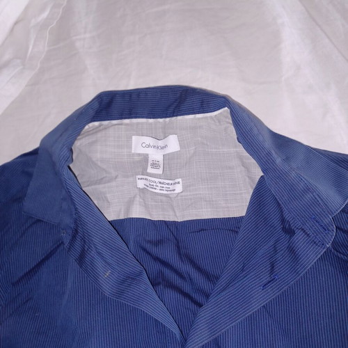 Calvin Klein dress shirt size M like new, blue marine