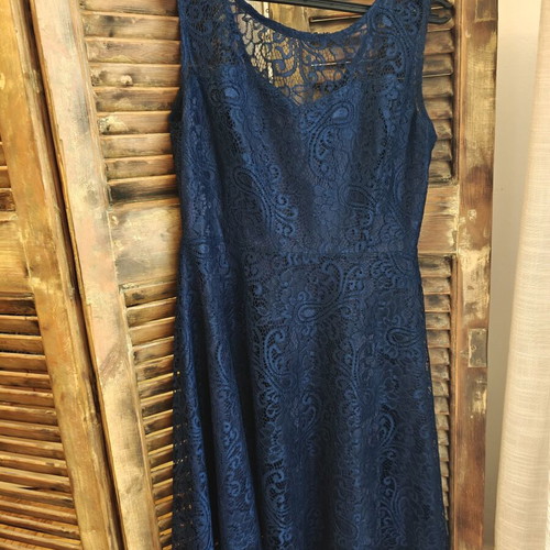 A-line dress with lace in navy blue like new, size XL