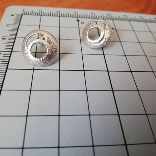 Silver 925 earrings like new, linear textured design