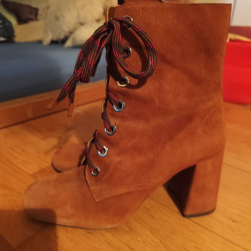 Prada combat boots like new, suede leather camel color, size 39