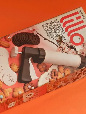 Italian biscuit maker used from the 1970s