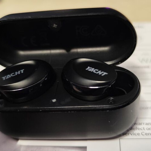 HiFuture Yacht Bluetooth earbuds used, black