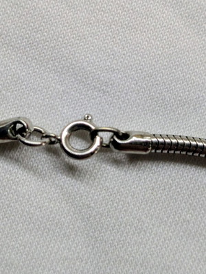 Steel choker necklace in like new condition, silver color