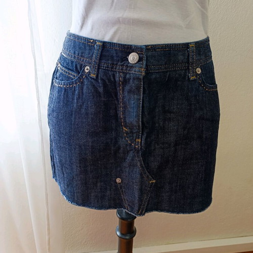 Sisley mini jeans skirt like new, size Large, blue