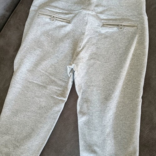 Nike women's 3/4 pants like new, size S, grey