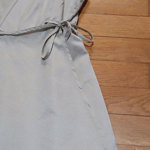 Toi&Moi wrap sleeveless top size Small like new, gray