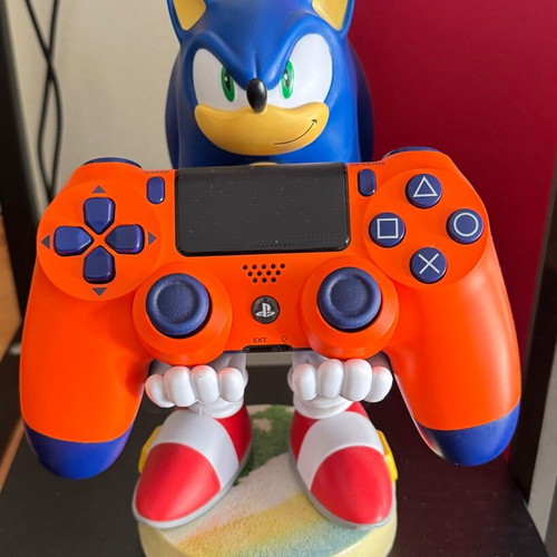 Sonic controller stand in excellent condition