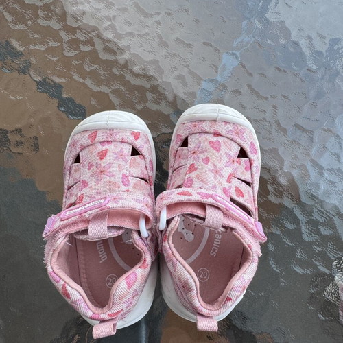 Biomecanics shoes girl like new, set of 3 pairs