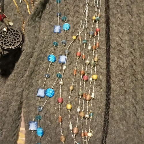 Aigner assorted necklaces used, pack of 13