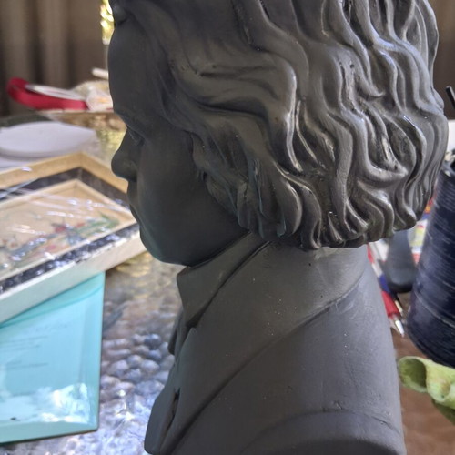 Beethoven Gypsum Bust by Spyros Goggakis like new, signed, 30cm