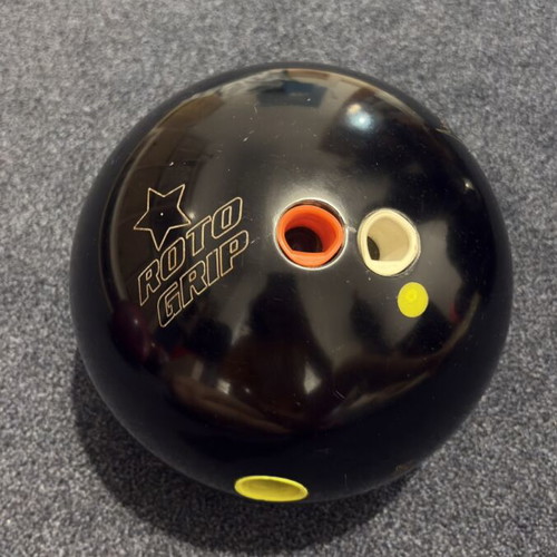 Bowling balls like new, set of 11