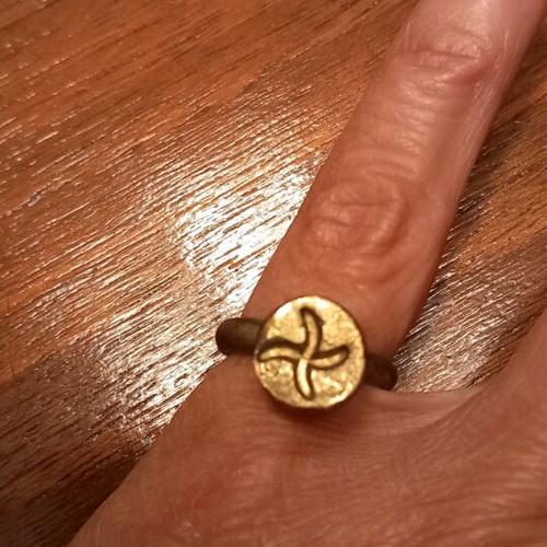 Sevalier ring like new, small size
