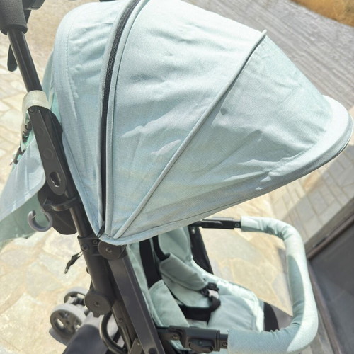 Bebe Light Kiddo Travel stroller like new, mint color, lightweight