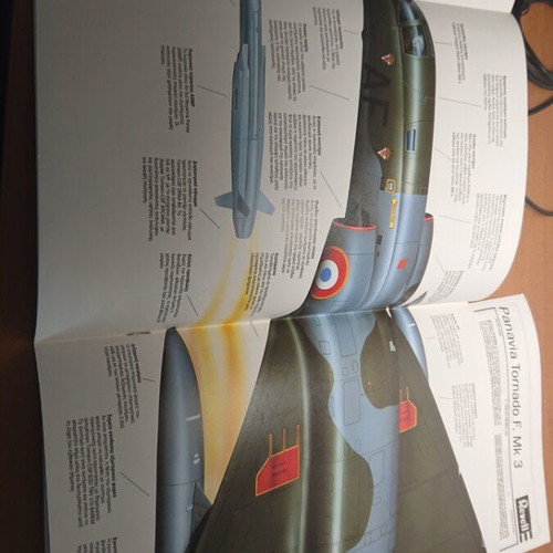 Airplane magazine issues 8 to 13 like new