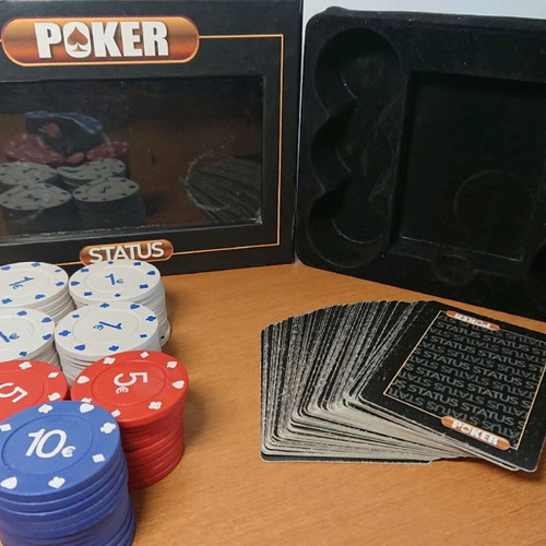 Poker set used with 72 chips and 1 deck
