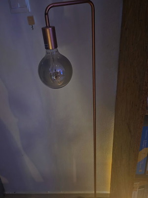 Lamp with yellow light