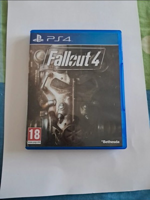 Fallout 4 PS4 game like new, action