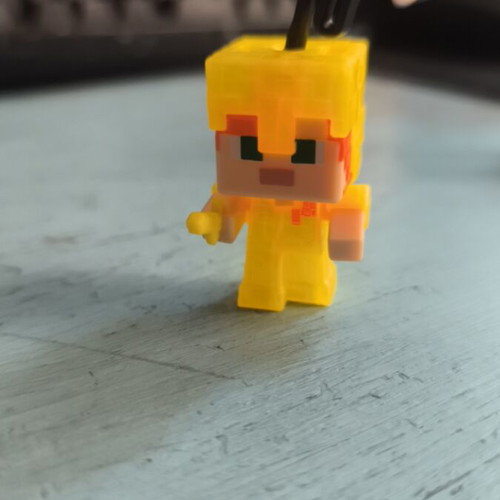 Golden Alex figure Kinder Joy x Minecraft, like new