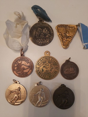 Collectible mountaineering medals used, set of 8