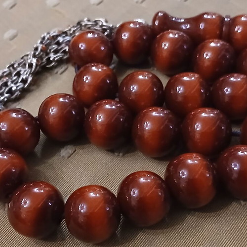 Bakelite Komboloi worry beads used, 33 beads, 1990s Syria