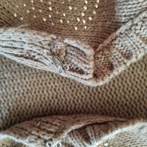 Knitted cardigan like new, one size, fits m/l