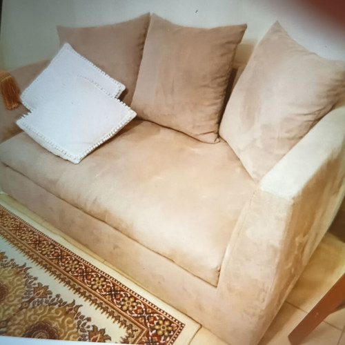 Sofa in excellent condition