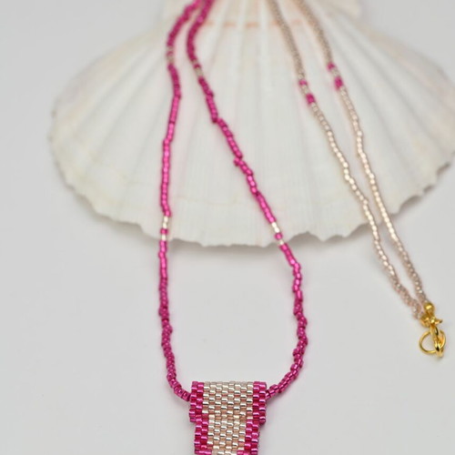 Necklace in fuchsia and gold color custom made