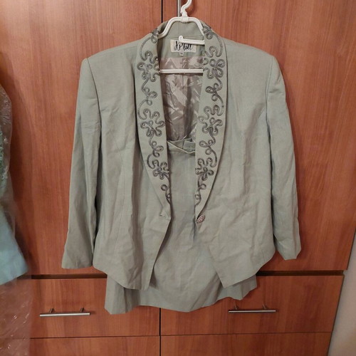 Women suit with skirt J.P. FALL used, size Large