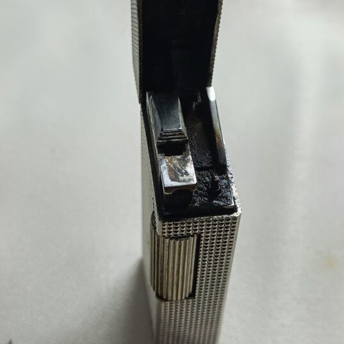 Αναπτήρας S.T.Dupont vintage μεταχειρισμένος με χαραγμένα αρχικά Σ.Μ.