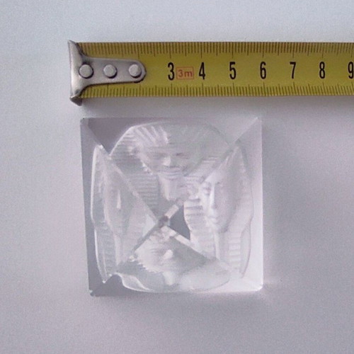 Vintage glass pyramid paperweight like new